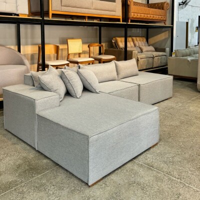 Sofá Modulado Versalhes Chaise  + assento Ilha Desing 300cm